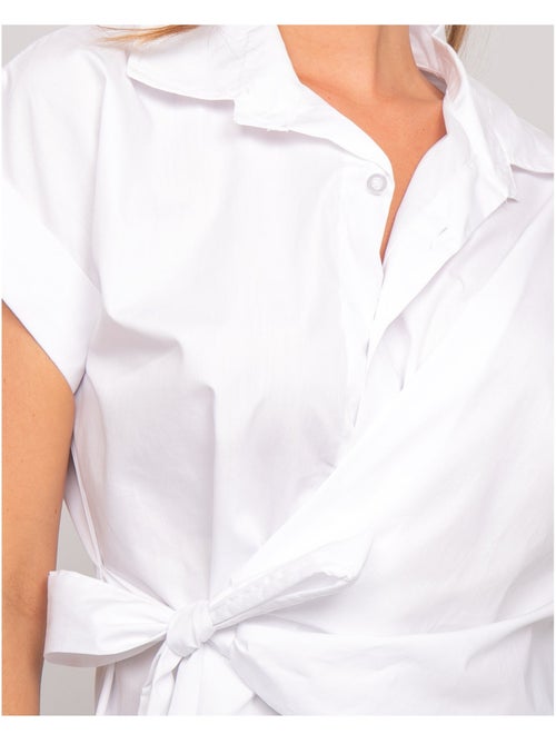 Camisa de manga corta anudada al lateral OMERVA - Kiabi Camisa de manga corta anudada al lateral OMERVA - Kiabi