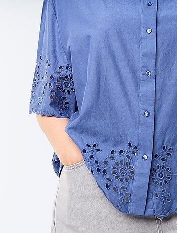 Camisa de manga corta con bordado calado