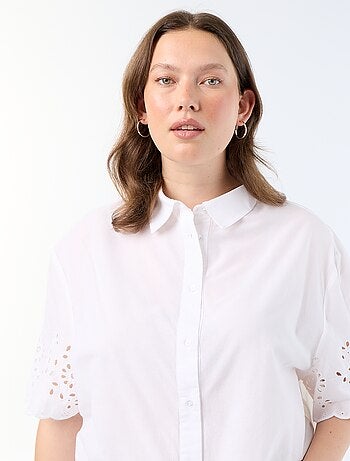Camisa de manga corta con bordado calado