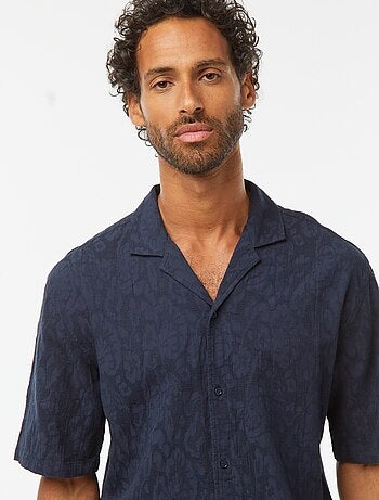 Camisa de manga corta con bordados