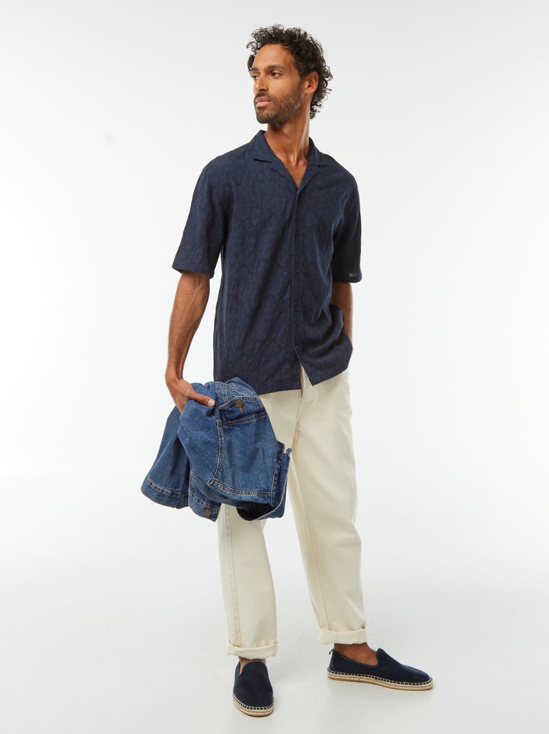 Camisa de manga corta con bordados azul - Kiabi