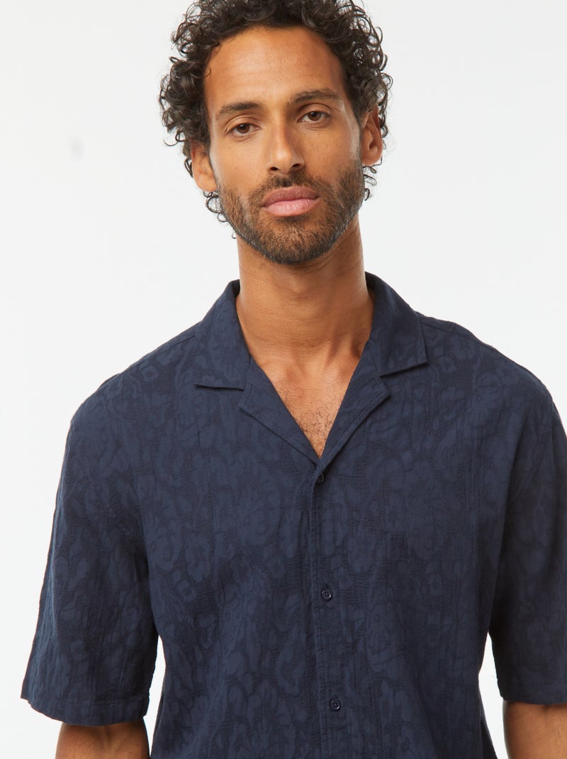 Camisa de manga corta con bordados azul - Kiabi