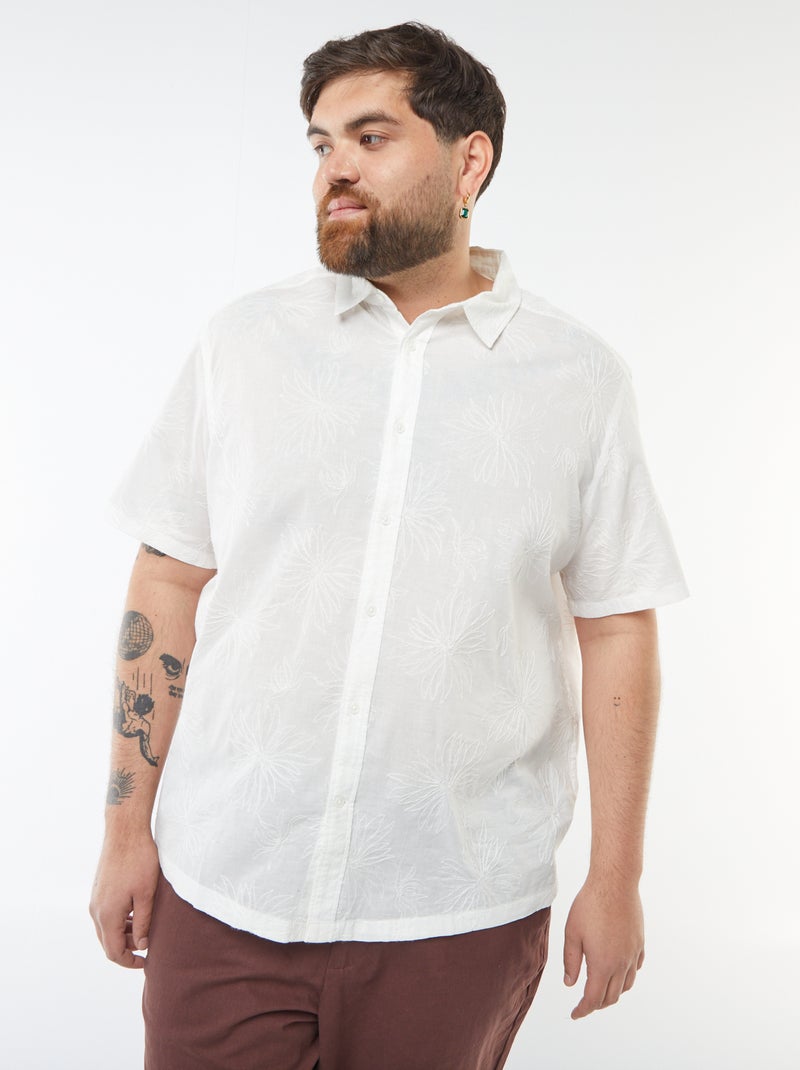 Camisa de manga corta con bordados de flores all over Blanco - Kiabi