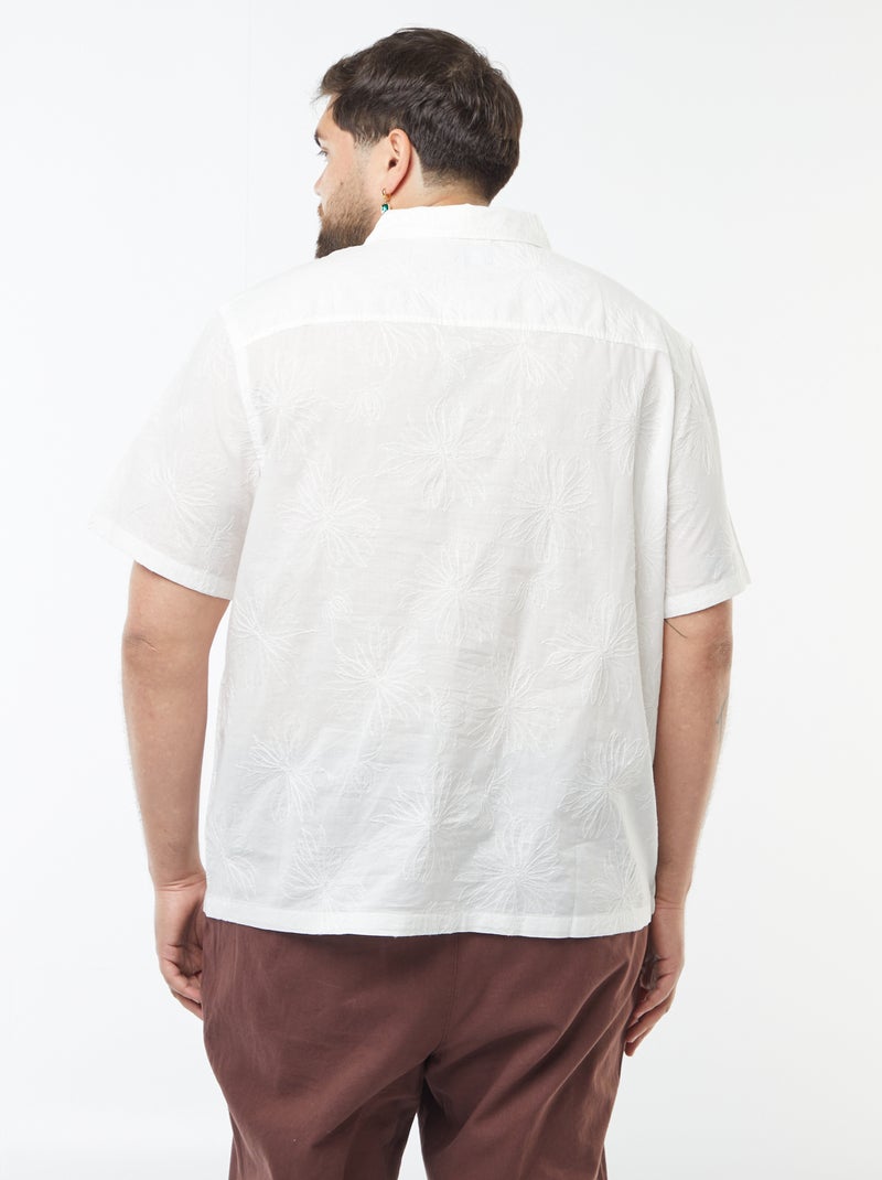 Camisa de manga corta con bordados de flores all over Blanco - Kiabi