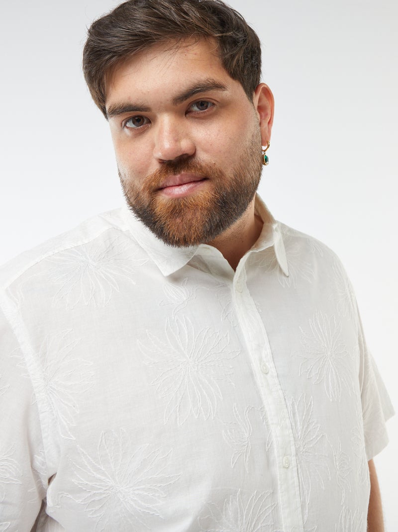 Camisa de manga corta con bordados de flores all over Blanco - Kiabi