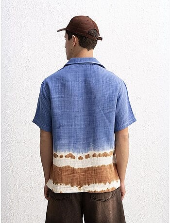 Camisa de manga corta con botones y estampado ombré de giesto