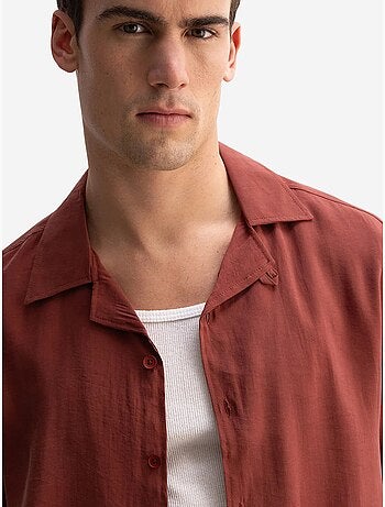 Camisa de manga corta con cuello abierto para hombre giesto