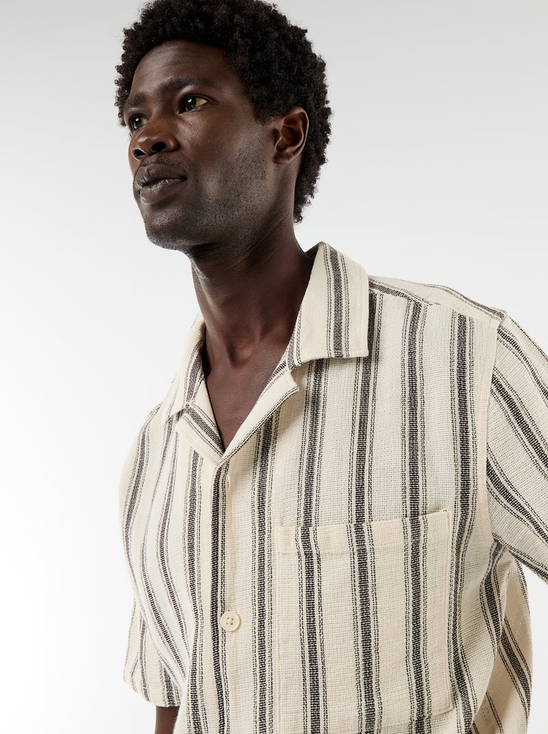 Camisa de manga corta con cuello con muesca Blanco - Kiabi