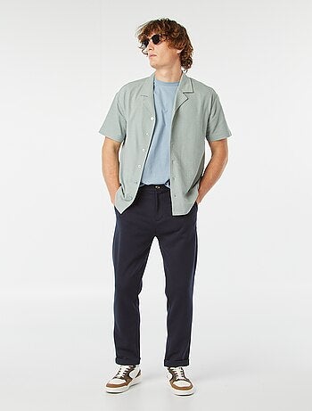 Camisa de manga corta con cuello de polo