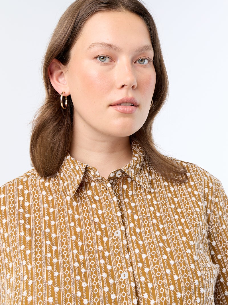 Camisa de manga corta con estampado bordado Marron - Kiabi