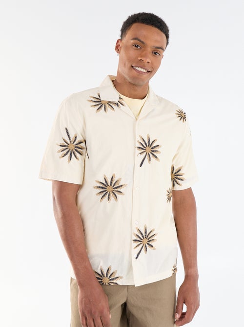 Camisa de manga corta con motivo bordado - Kiabi Camisa de manga corta con motivo bordado - Kiabi