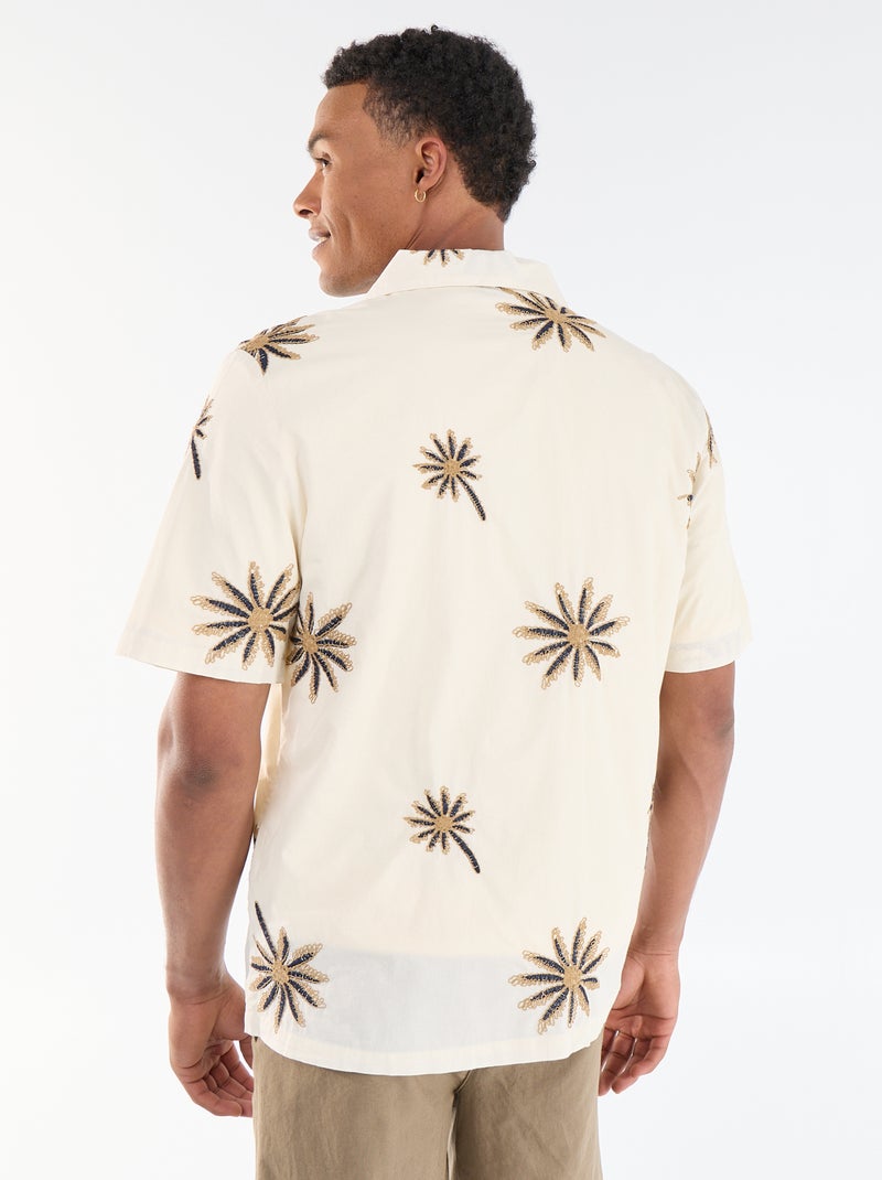 Camisa de manga corta con motivo bordado Beige - Kiabi