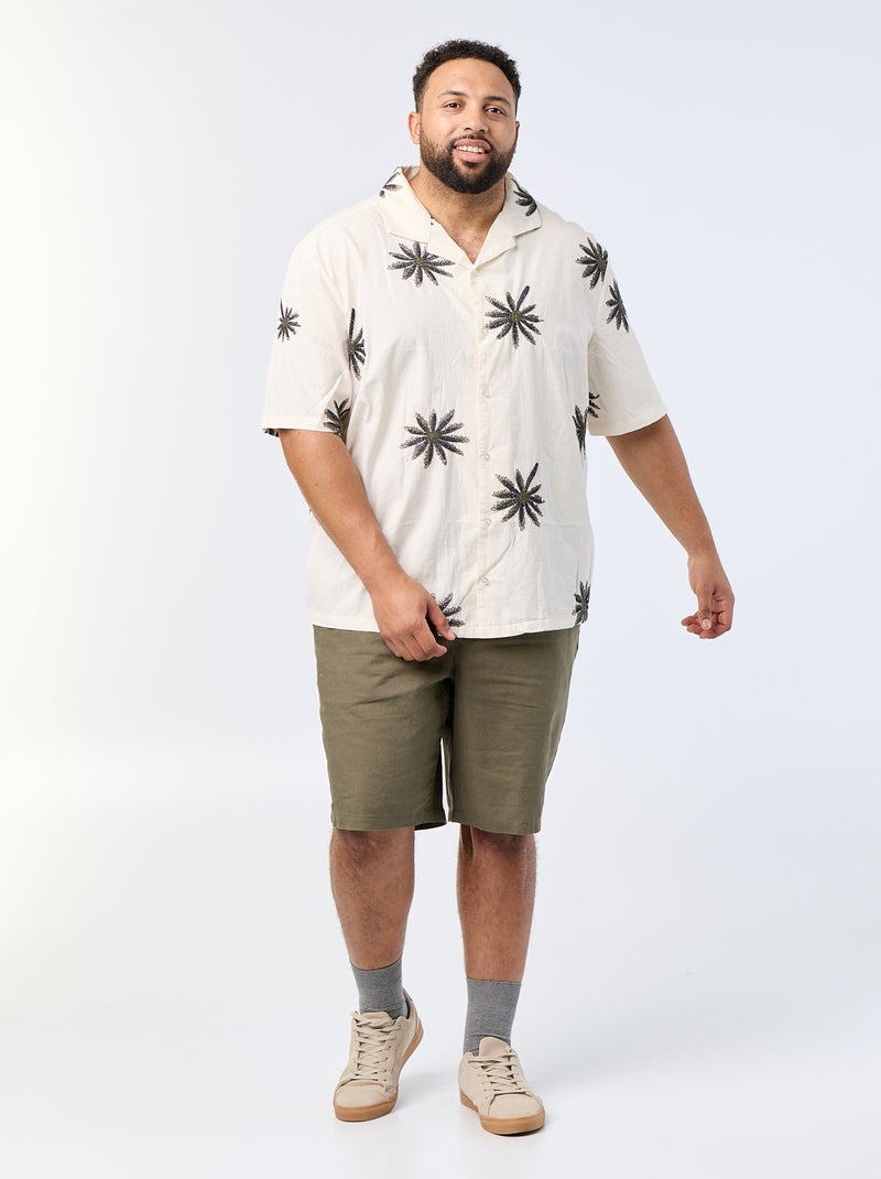 Camisa de manga corta con motivo de flores bordadas Beige - Kiabi