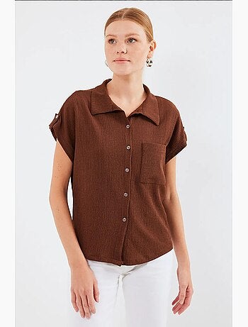 Camisa de manga corta con puños dobles bdart