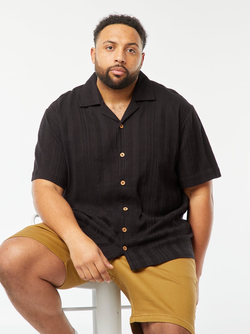 Camisa de manga corta con tejido de fantasía negro - Kiabi