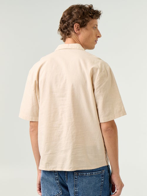 Camisa de manga corta de lino mezclado con bolsillo en el pecho - Kiabi Camisa de manga corta de lino mezclado con bolsillo en el pecho - Kiabi