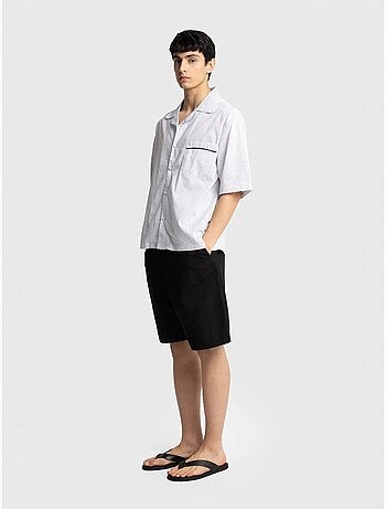 Camisa de manga corta de rayas finas giesto