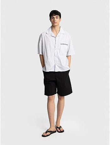 Camisa de manga corta de rayas finas giesto