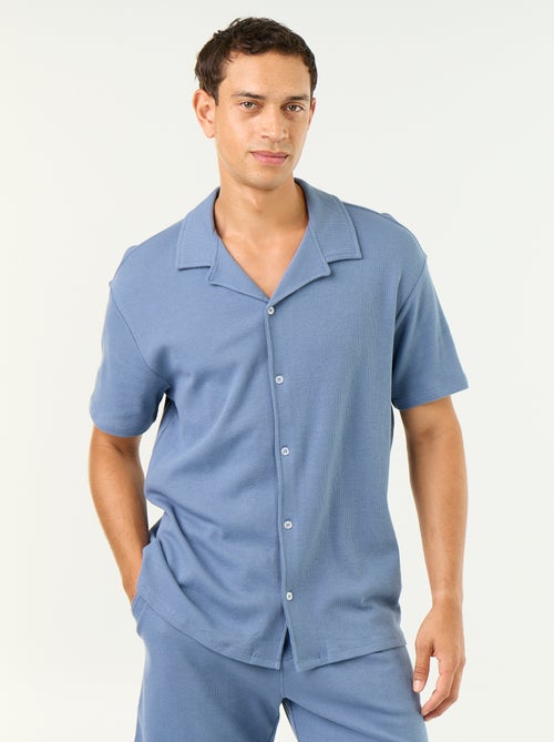 Camisa de manga corta de tejido gofrado - Kiabi Camisa de manga corta de tejido gofrado - Kiabi
