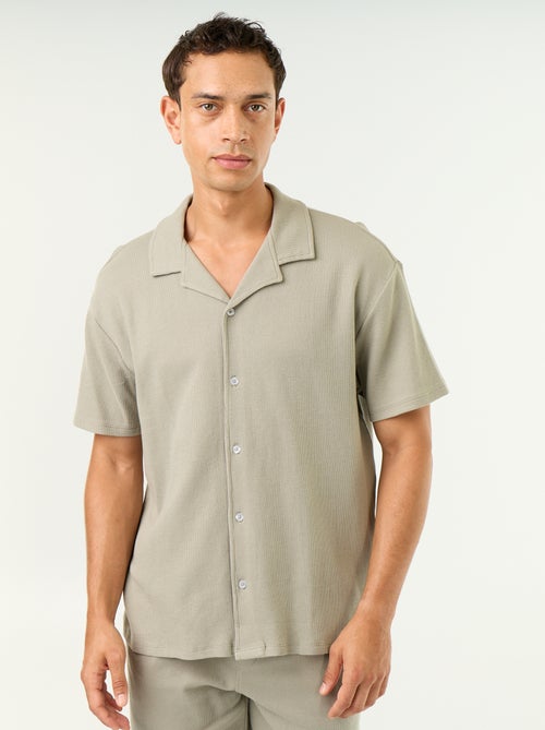 Camisa de manga corta de tejido gofrado - Kiabi Camisa de manga corta de tejido gofrado - Kiabi