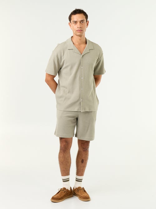 Camisa de manga corta de tejido gofrado - Kiabi Camisa de manga corta de tejido gofrado - Kiabi