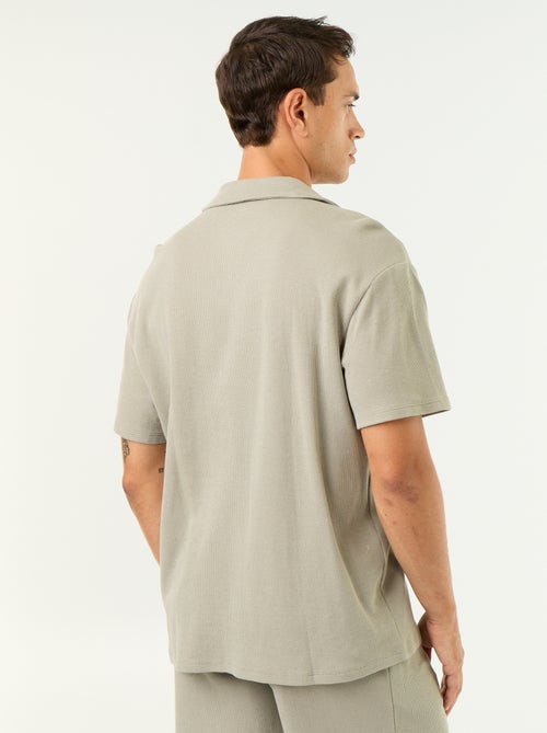 Camisa de manga corta de tejido gofrado - Kiabi Camisa de manga corta de tejido gofrado - Kiabi