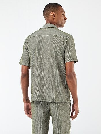 Camisa de manga corta de tejido tipo crespón