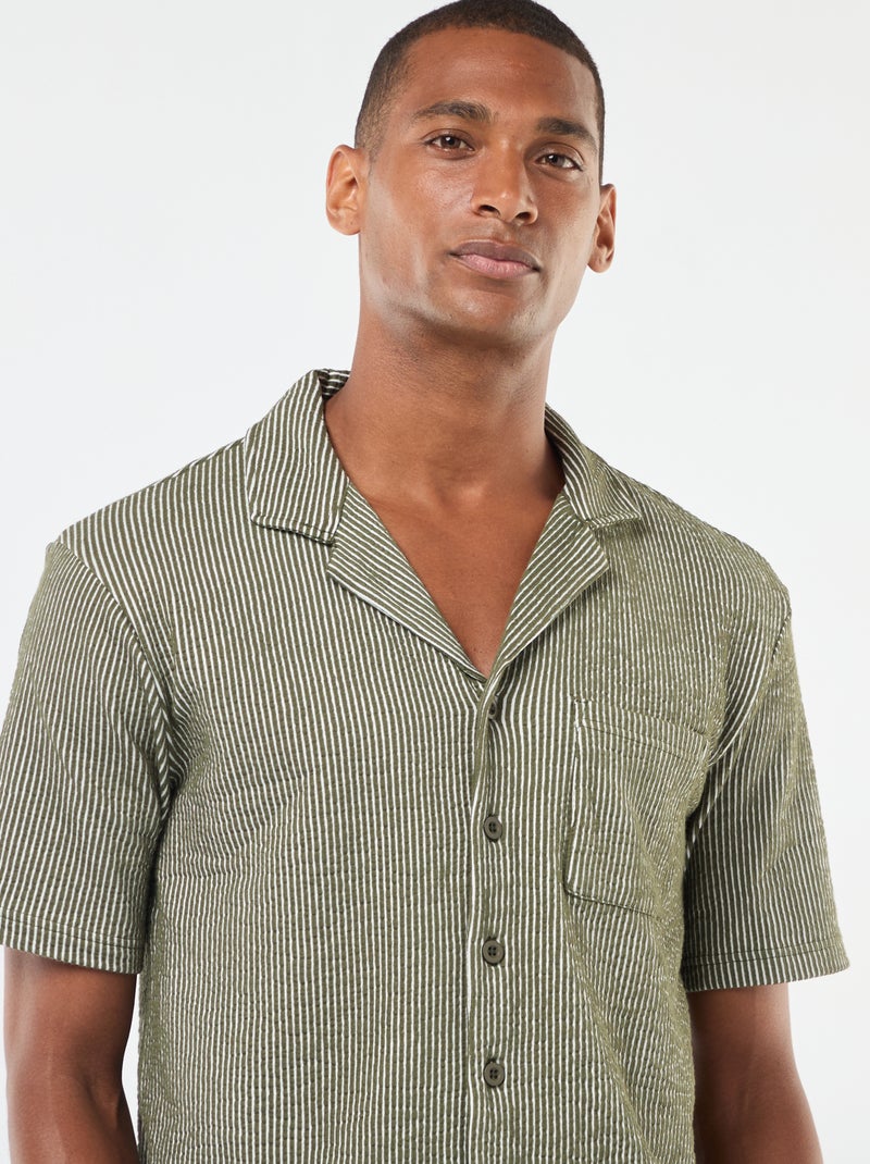 Camisa de manga corta de tejido tipo crespón Verde - Kiabi