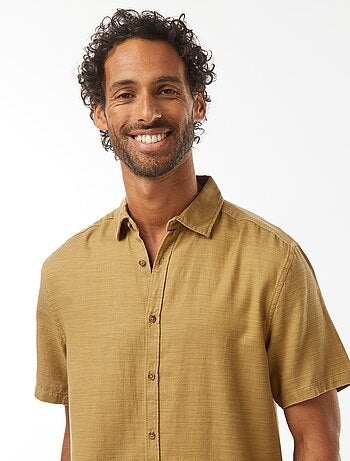 Camisa de manga corta lisa