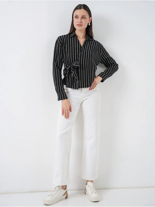 Camisa de manga larga a rayas con detalle de lazo bdart - Kiabi Camisa de manga larga a rayas con detalle de lazo bdart - Kiabi