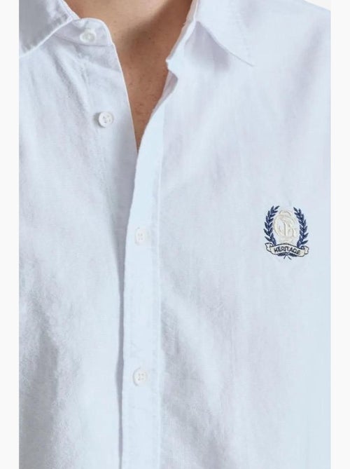 Camisa de manga larga abotonada con bordado giesto - Kiabi Camisa de manga larga abotonada con bordado giesto - Kiabi