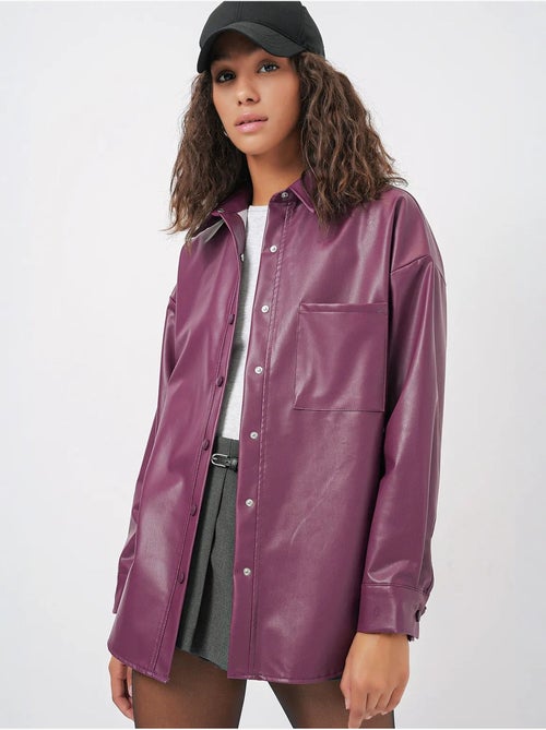 Camisa de manga larga abotonada de piel sintética extragrande con bolsillo bdart - Kiabi Camisa de manga larga abotonada de piel sintética extragrande con bolsillo bdart - Kiabi