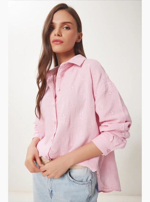Camisa de manga larga con bordado texturizado y cierre de botones istanbul - Kiabi Camisa de manga larga con bordado texturizado y cierre de botones istanbul - Kiabi