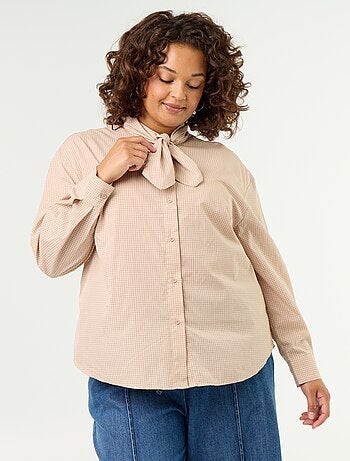 Camisa de manga larga y cuello lavallière