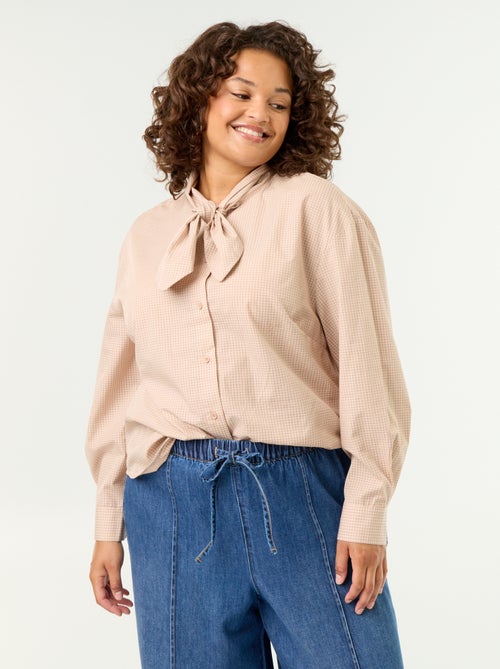 Camisa de manga larga con cuello lavallière - Kiabi Camisa de manga larga con cuello lavallière - Kiabi