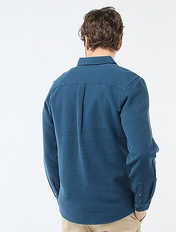 Camisa de manga larga en material gofrado