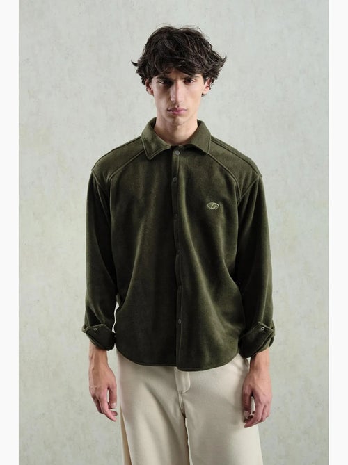 Camisa de manga larga texturizada con ajuste cómodo y bordado giesto - Kiabi Camisa de manga larga texturizada con ajuste cómodo y bordado giesto - Kiabi