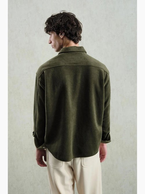 Camisa de manga larga texturizada con ajuste cómodo y bordado giesto - Kiabi Camisa de manga larga texturizada con ajuste cómodo y bordado giesto - Kiabi