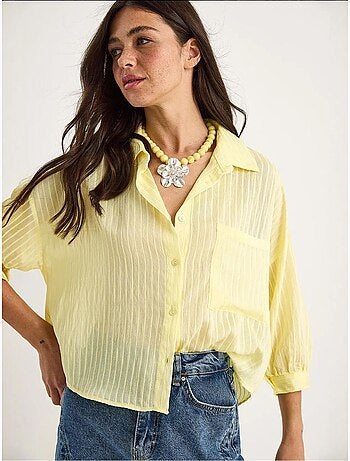 Camisa de media manga con raya del mismo color y un solo bolsillo lucci