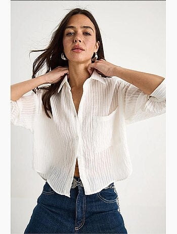 Camisa de media manga con raya del mismo color y un solo bolsillo lucci