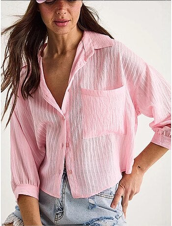 Camisa de media manga con raya del mismo color y un solo bolsillo lucci