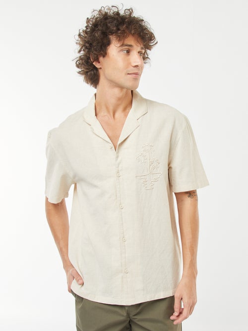 Camisa de mezcla de lino de manga corta con bordados - Kiabi