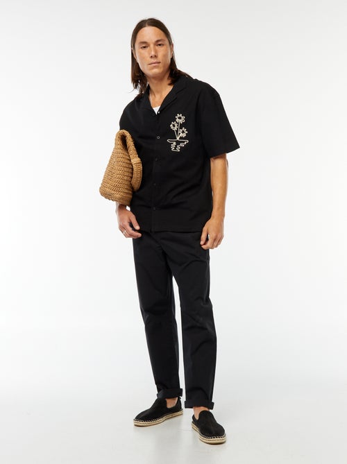 Camisa de mezcla de lino de manga corta con bordados - Kiabi