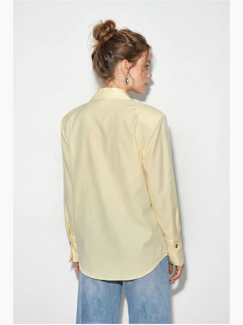 Camisa de mujer de crepé tejido de corte regular lucci - Kiabi Camisa de mujer de crepé tejido de corte regular lucci - Kiabi