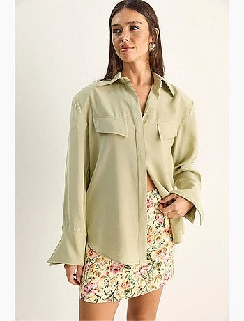 Camisa de mujer de crepé tejido de corte regular lucci
