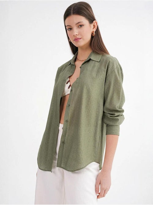 Camisa de popelina de corte relajado con cierre de botones mixray - Kiabi Camisa de popelina de corte relajado con cierre de botones mixray - Kiabi