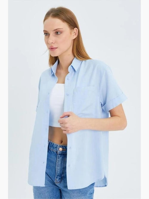 Camisa de popelina slim fit con bolsillo mixray - Kiabi Camisa de popelina slim fit con bolsillo mixray - Kiabi