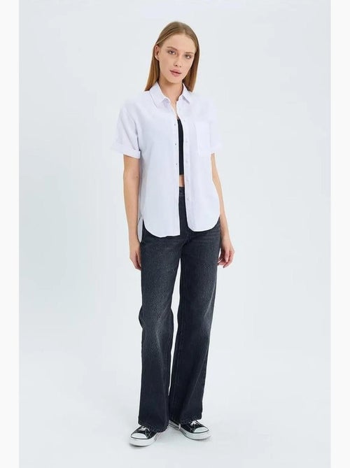 Camisa de popelina slim fit con bolsillo mixray - Kiabi Camisa de popelina slim fit con bolsillo mixray - Kiabi