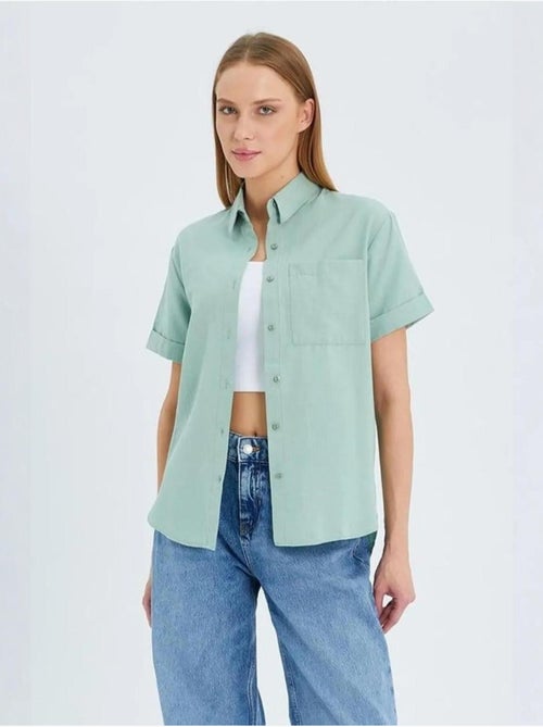 Camisa de popelina slim fit con bolsillo mixray - Kiabi Camisa de popelina slim fit con bolsillo mixray - Kiabi