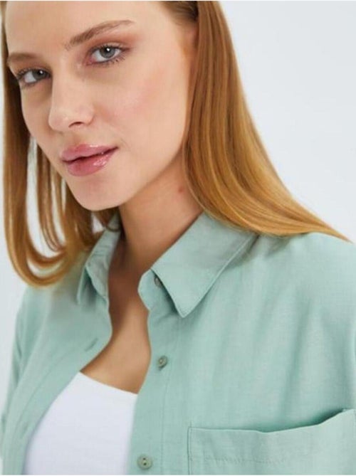 Camisa de popelina slim fit con bolsillo mixray - Kiabi Camisa de popelina slim fit con bolsillo mixray - Kiabi